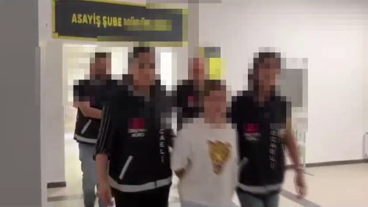 Kocaeli'de Oğlu Bıçaklanarak Öldü — Baba: "Babalığımı Aldılar"