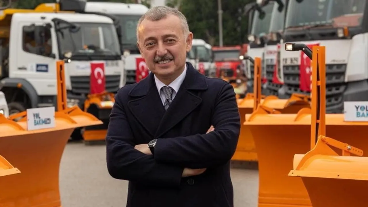 Kocaeli'ye 3 Haftada 10 Tramvay, 68 Otobüs ve 42 İş Makinesi