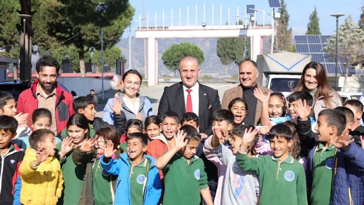 Kocagürlü Öğrenciler İncirliova'da Piknikte Buluştu