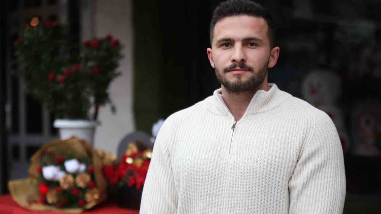 Konya'da Kokina Talebi Artıyor: Çiçekçiler Yılbaşı Hazırlığında