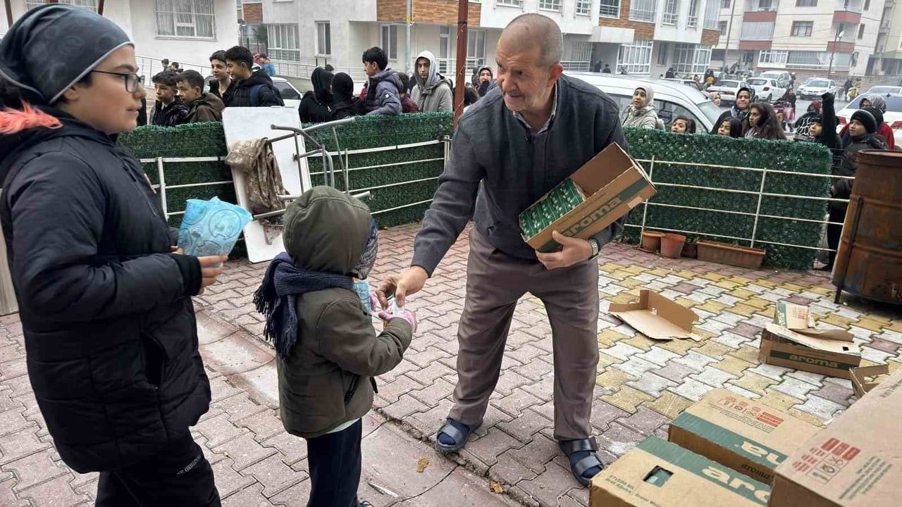 Konya'da Şivlilik Geleneğinde 2 bin 500 Çocuğa Tantuni İkramı