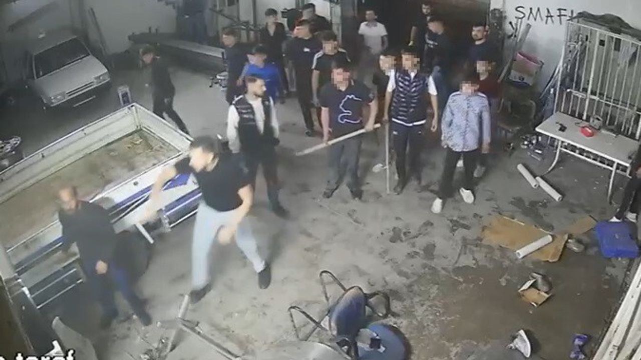 Konya'da Sopa, Kürek ve Av Tüfekli Meydan Savaşı Kamerada