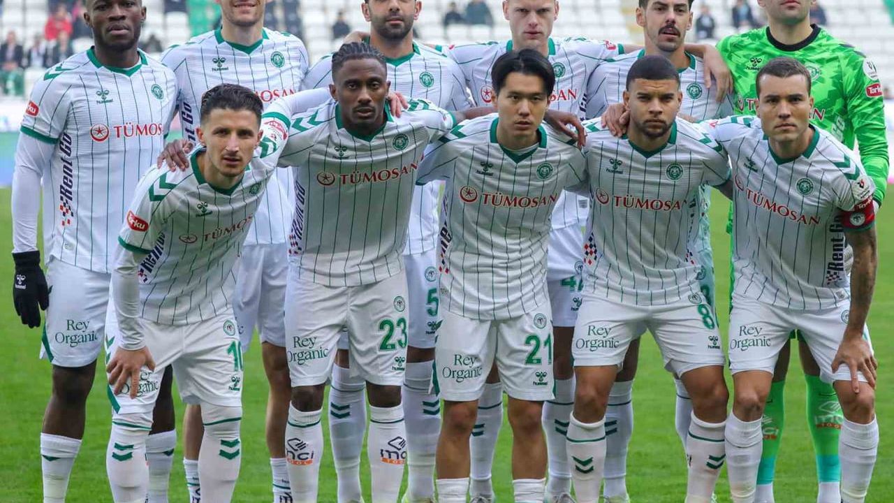 Konyaspor’da İlk Yarıda İstikrarsız Performans: 17 Puanla 13. Sırada