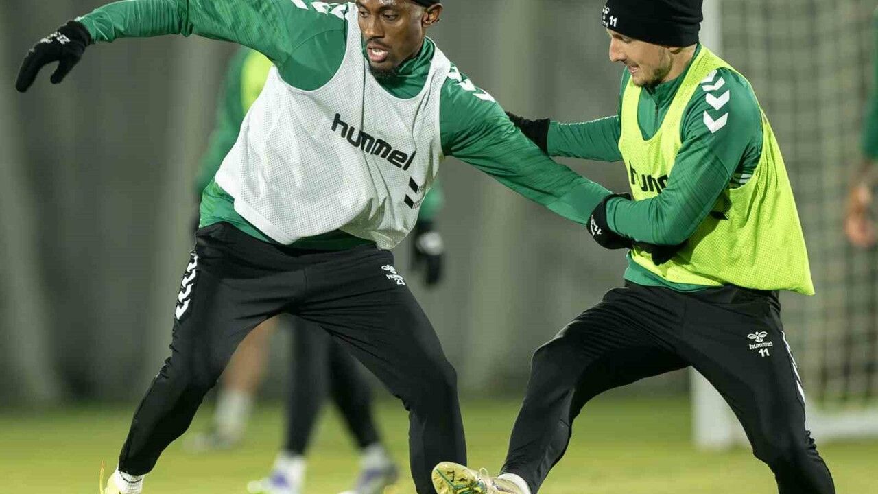 Konyaspor, Fenerbahçe Maçı İçin Hazırlıklarını Sürdürüyor