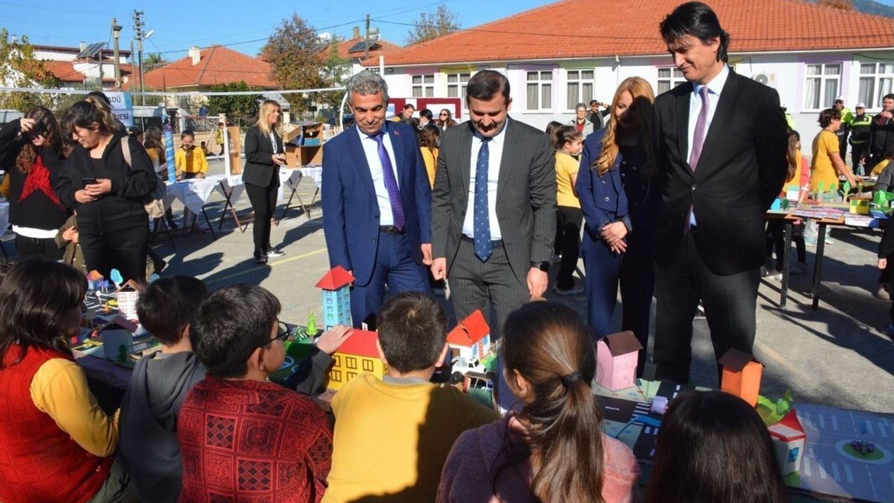 Köyceğiz'de Akıllı Trafik Çözümleri: Maket ve Resim Sergisi