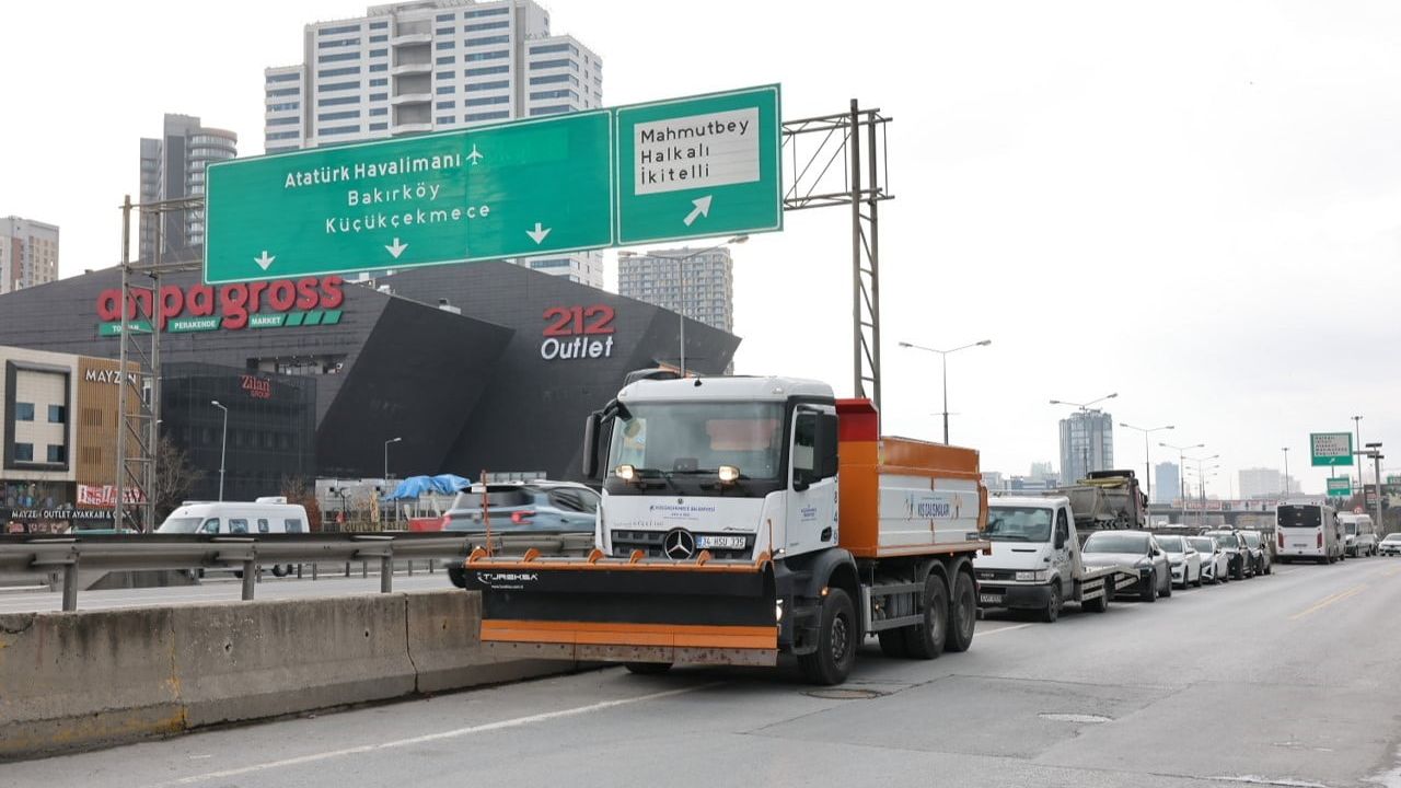 Küçükçekmece Belediyesi kış hazırlıklarını tamamladı — 1030 personel, 223 araç hazır