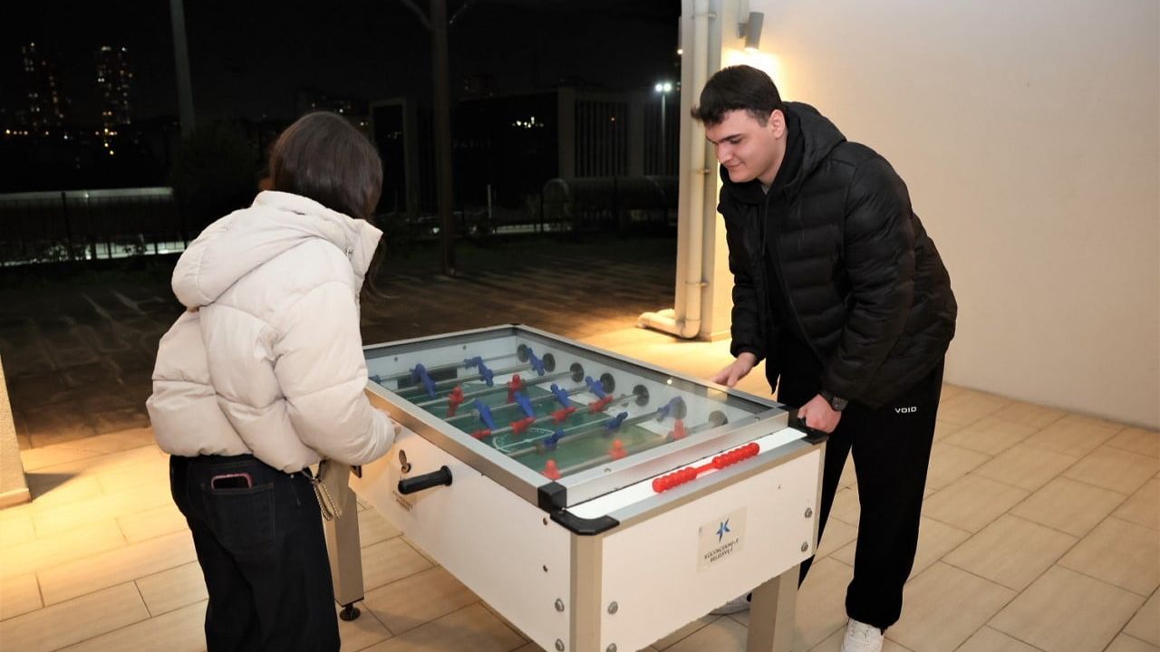 Küçükçekmece'de Gençler 21 Aralık'ta 'En Uzun Gece' Etkinliğinde Buluştu