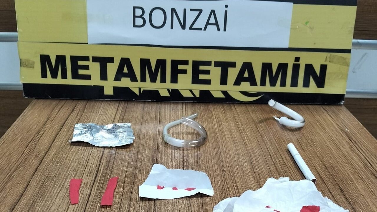 Kula'da Asayiş ve Narkotik Uygulaması: 23 Kişi Yakalandı