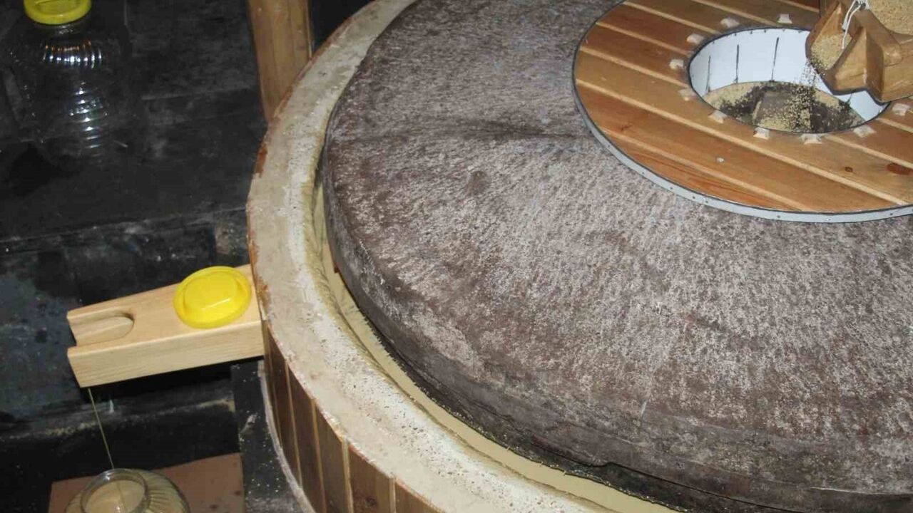 Kumçatı'nın Asırlık Değirmeninden Coğrafi İşaretli Tahin