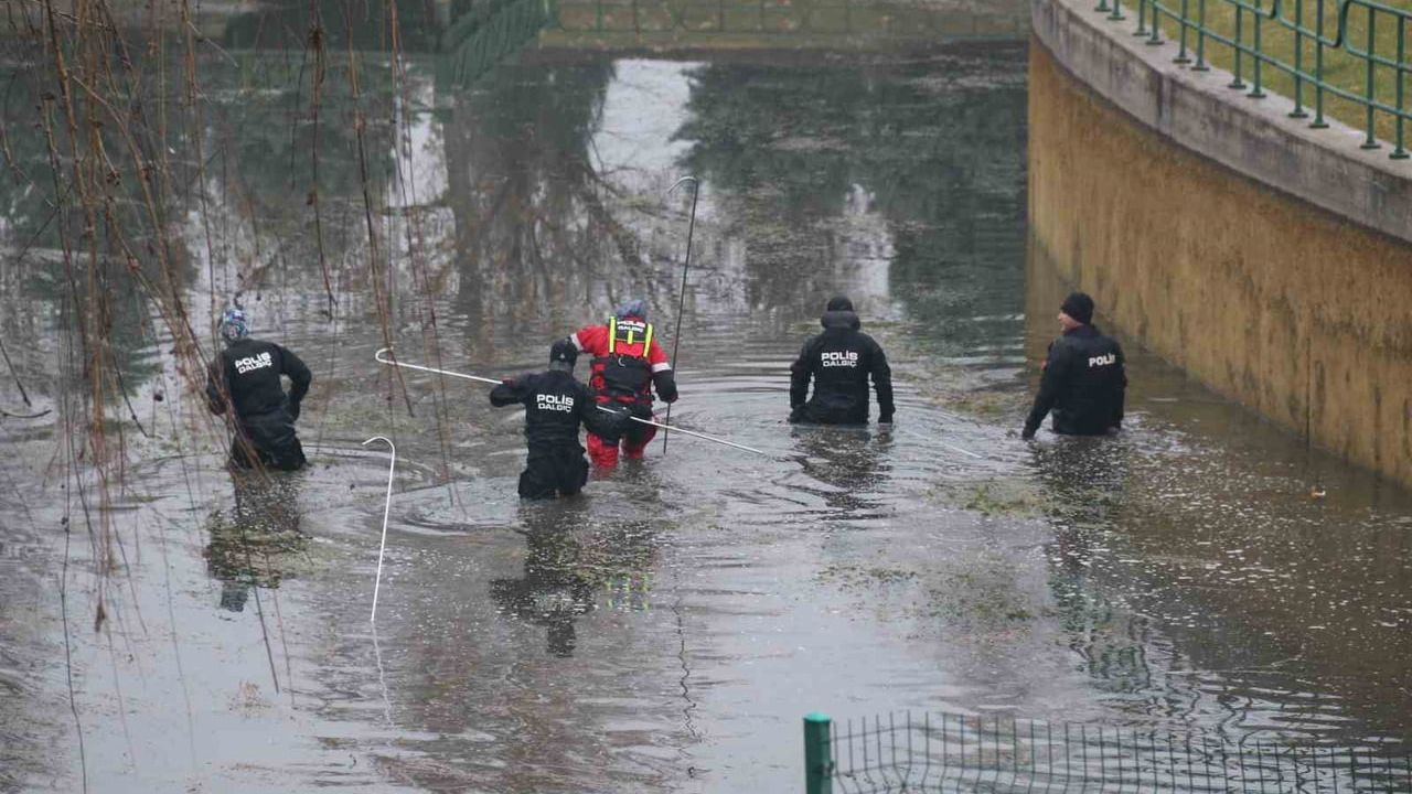 Kurbağa Adamlar Porsuk Çayı’nda: Kayıp Öğretmen Tuncay Arslan İçin 7 Günlük Arama