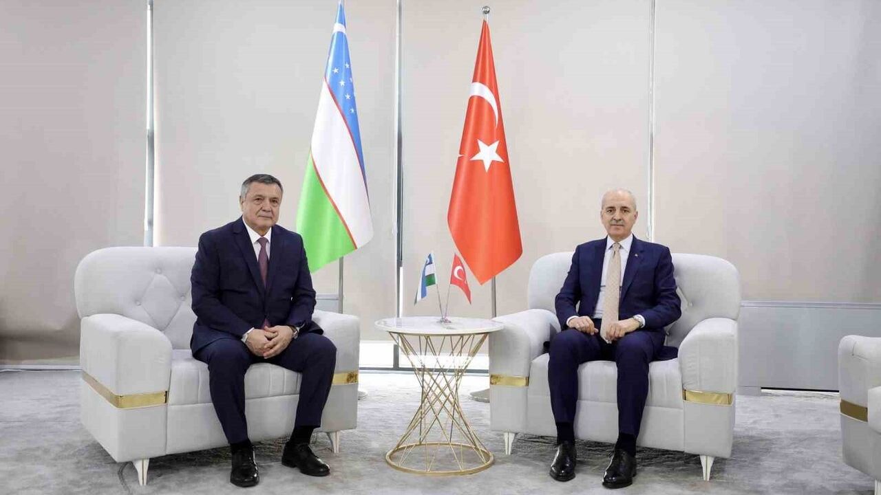 Kurtulmuş Buhara'da İsmailov ile Görüştü: Eğitimde Türkiye-Özbekistan İşbirliği