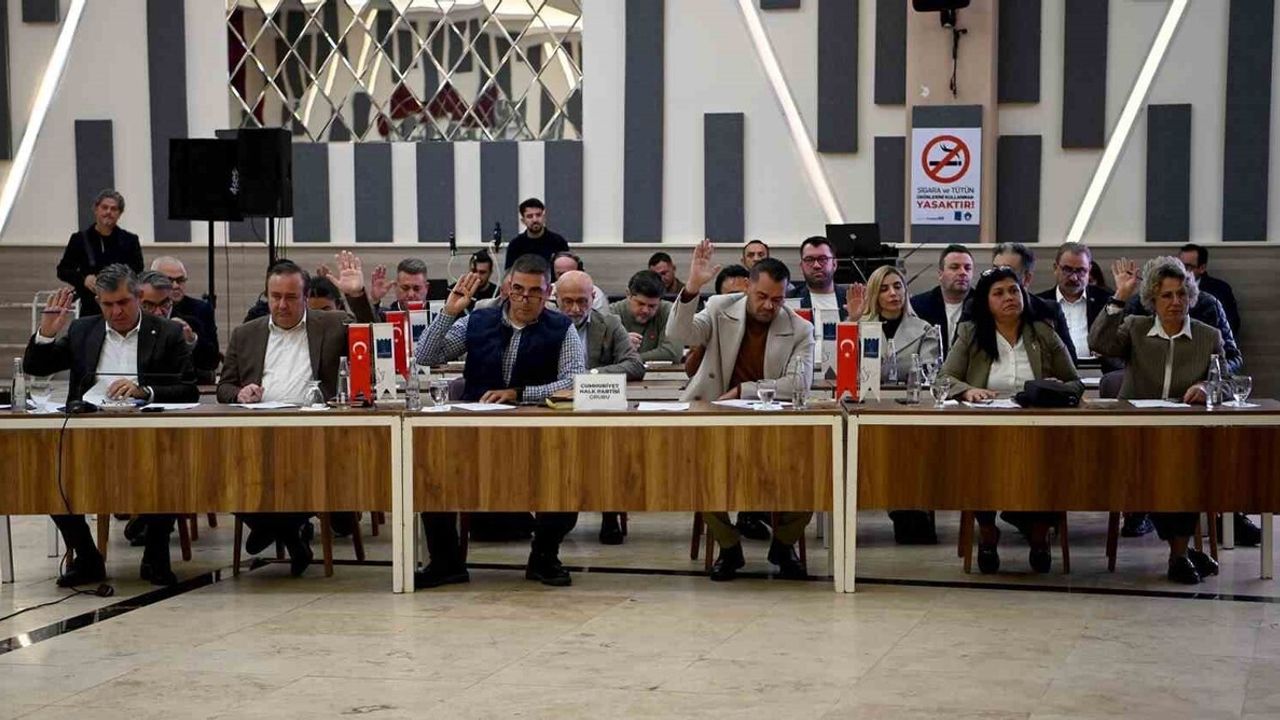 Kuşadası Belediye Meclisi: Sosyal Yardımlar 2026'da da Sürecek