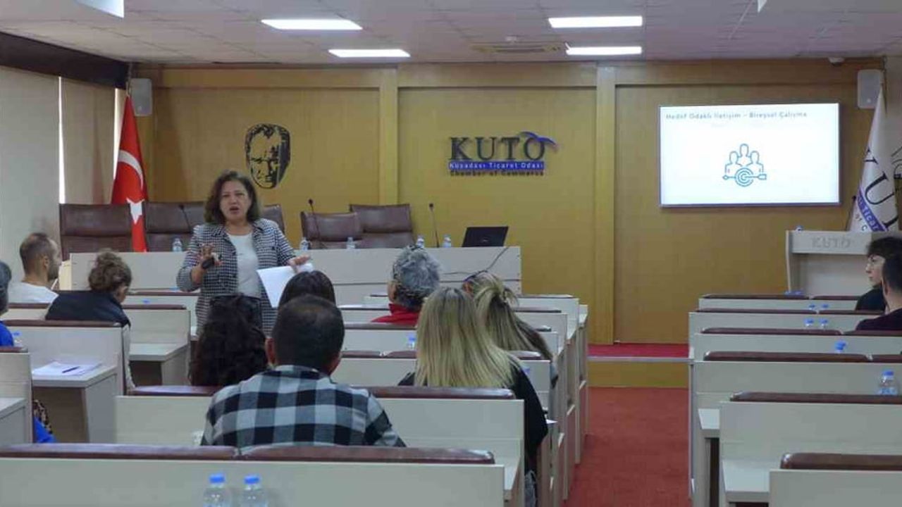 Kuşadası Ticaret Odası’nda 'Müşteri ile İletişim ve Müşteri Deneyimi' Eğitimi