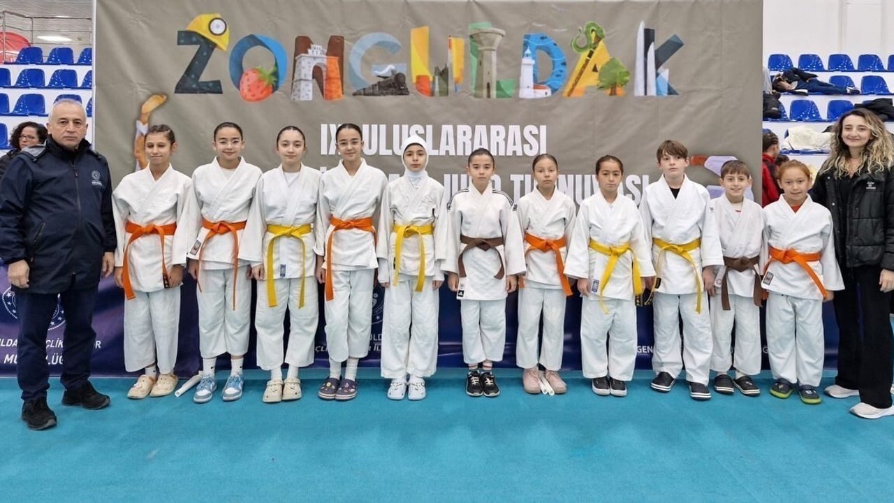 Kütahya Belediyespor’un Minik Judocusu Ahmet Burak Maran Madenci Kupası’nda Bronz