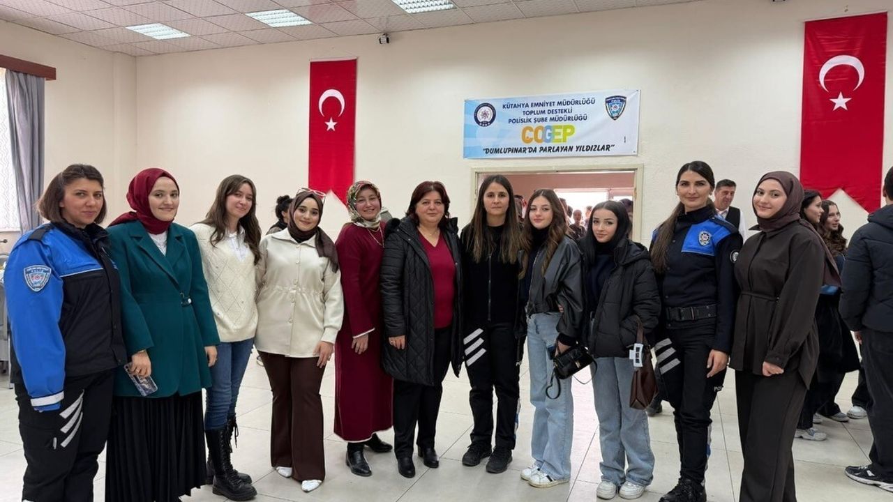 Kütahya'da Dumlupınar’da Parlayan Yıldızlar ÇOGEP-2025 eğitimi tamamlandı