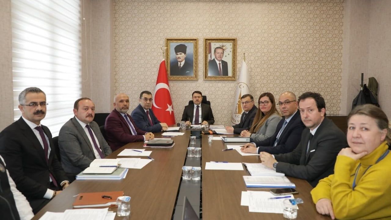 Kütahya'da Katkı Payı Toplantısı: Vali Musa Işın'dan Şeffaflık Vurgusu