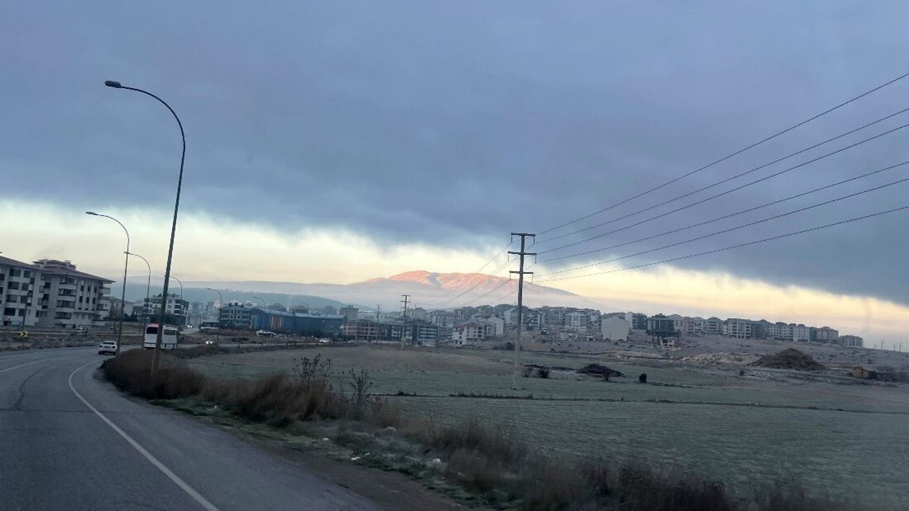 Kütahya'da Sis Öncesi Kartpostallık Manzaralar