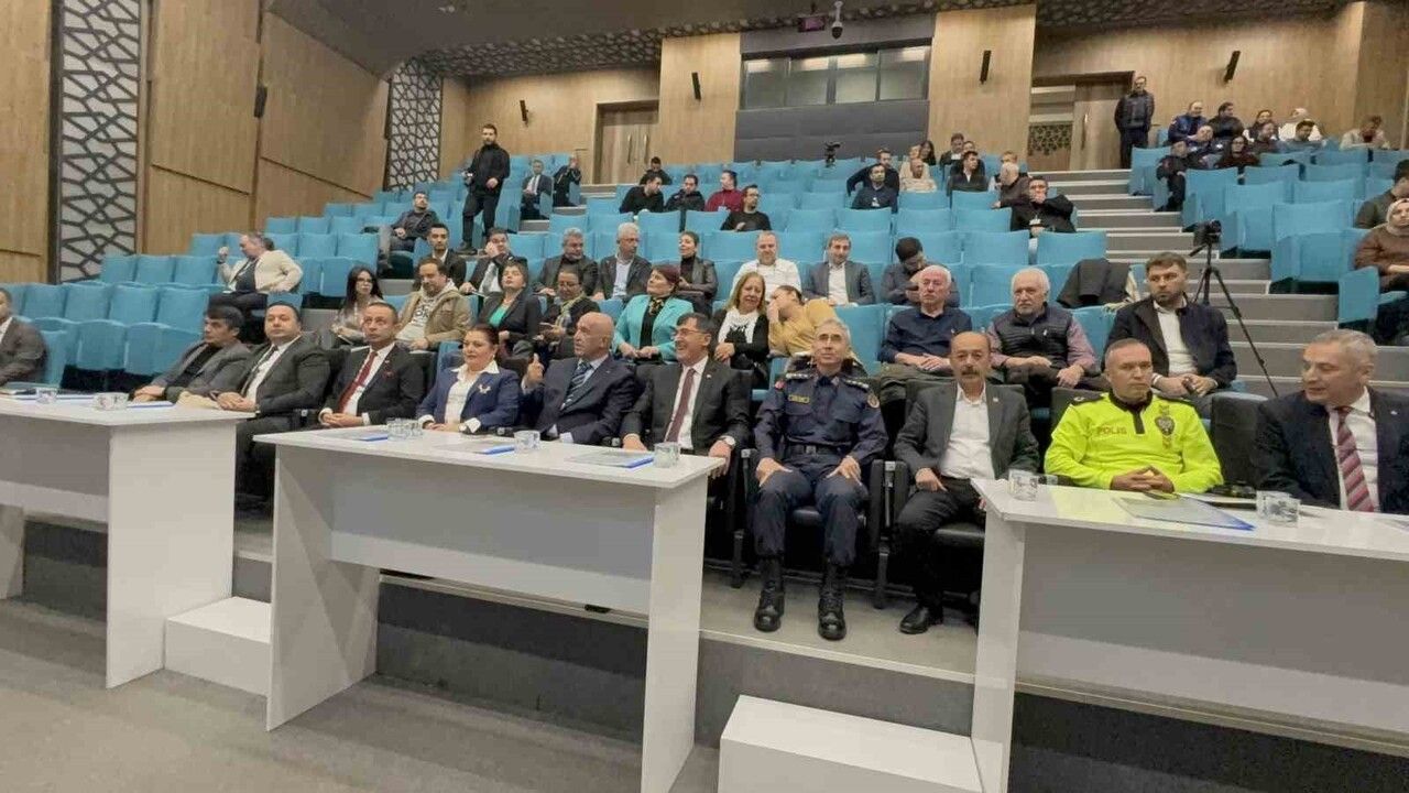 Kütahya'da Trafik Masaya Yatırıldı: Araç Sayısı 5 Yılda %32,81 Arttı