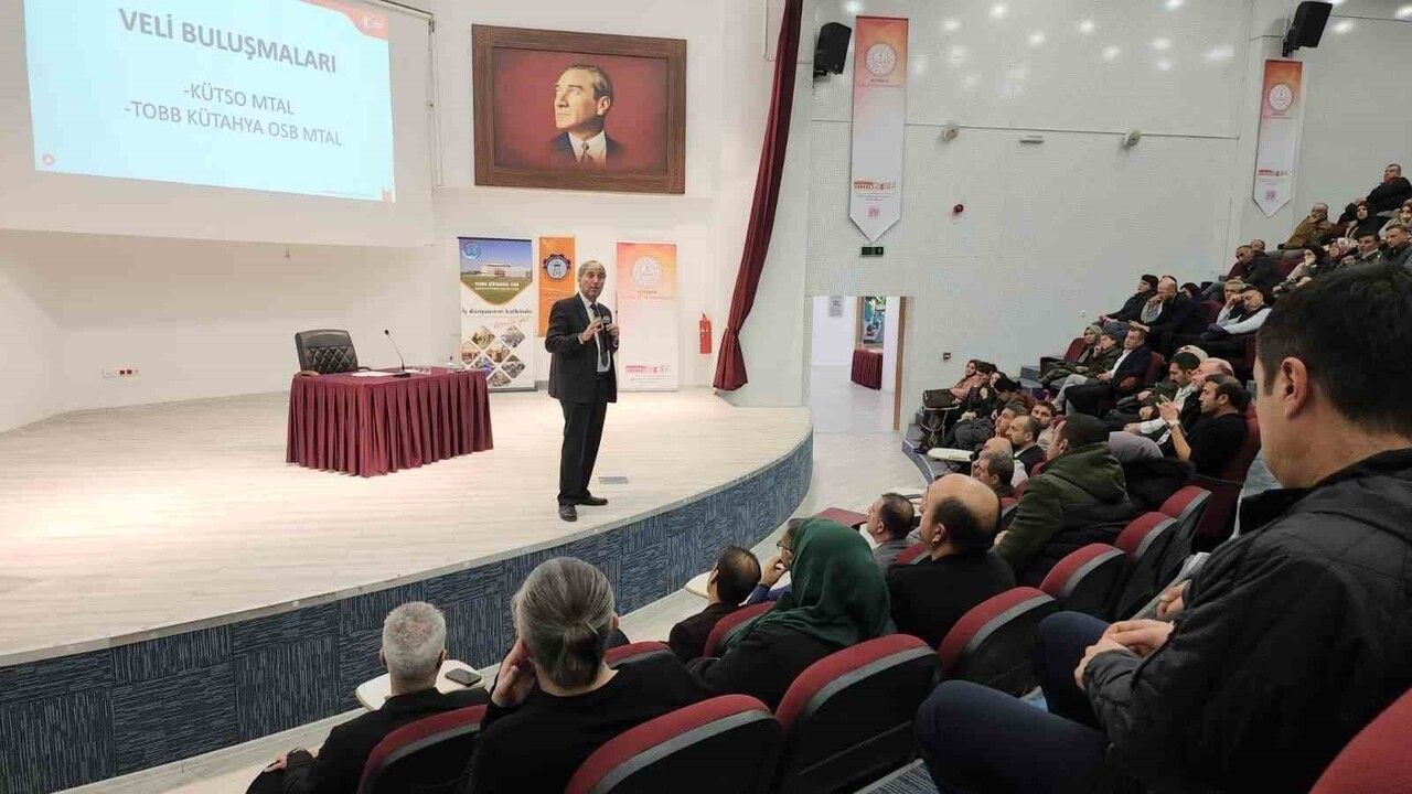 Kütahya'da 'Veli Buluşmaları' Programı 4. Kez Düzenlendi