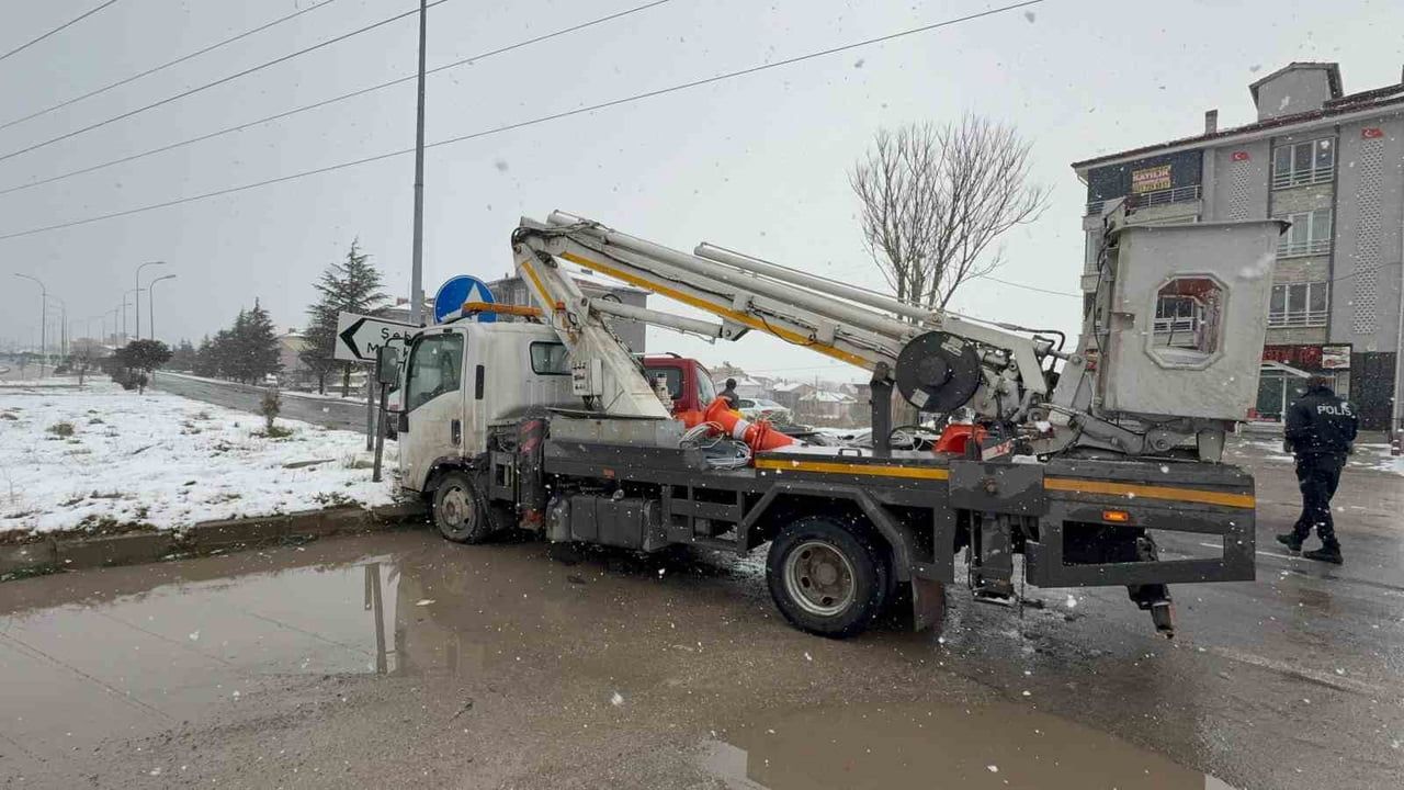 Kütahya Domaniç'te Trafik Kazası: 4 Yaralı