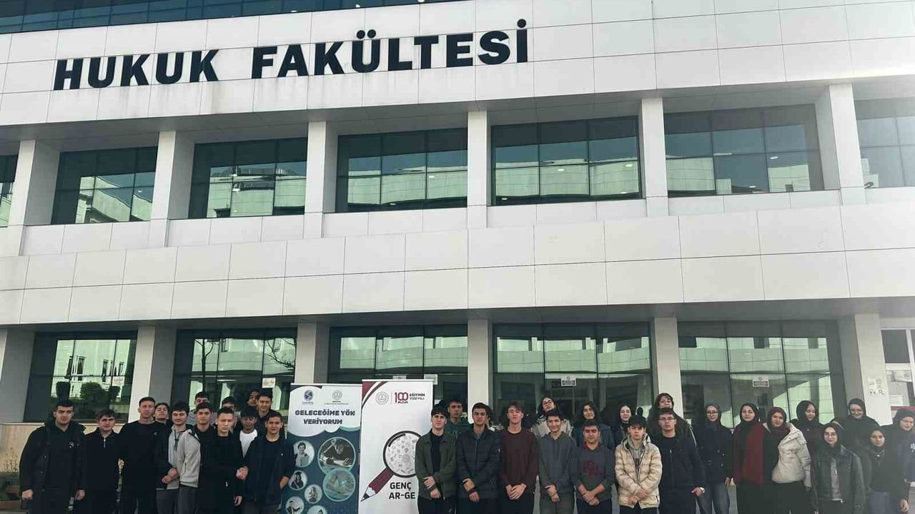 Liseli Öğrenciler Sakarya Üniversitesi'nde Akademik Deneyim Kazandı