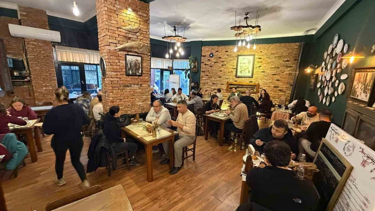 Lokanta Bahar’dan Ferhatoğlu Edremit Belediyesi Gürespor’a Anlamlı Destek