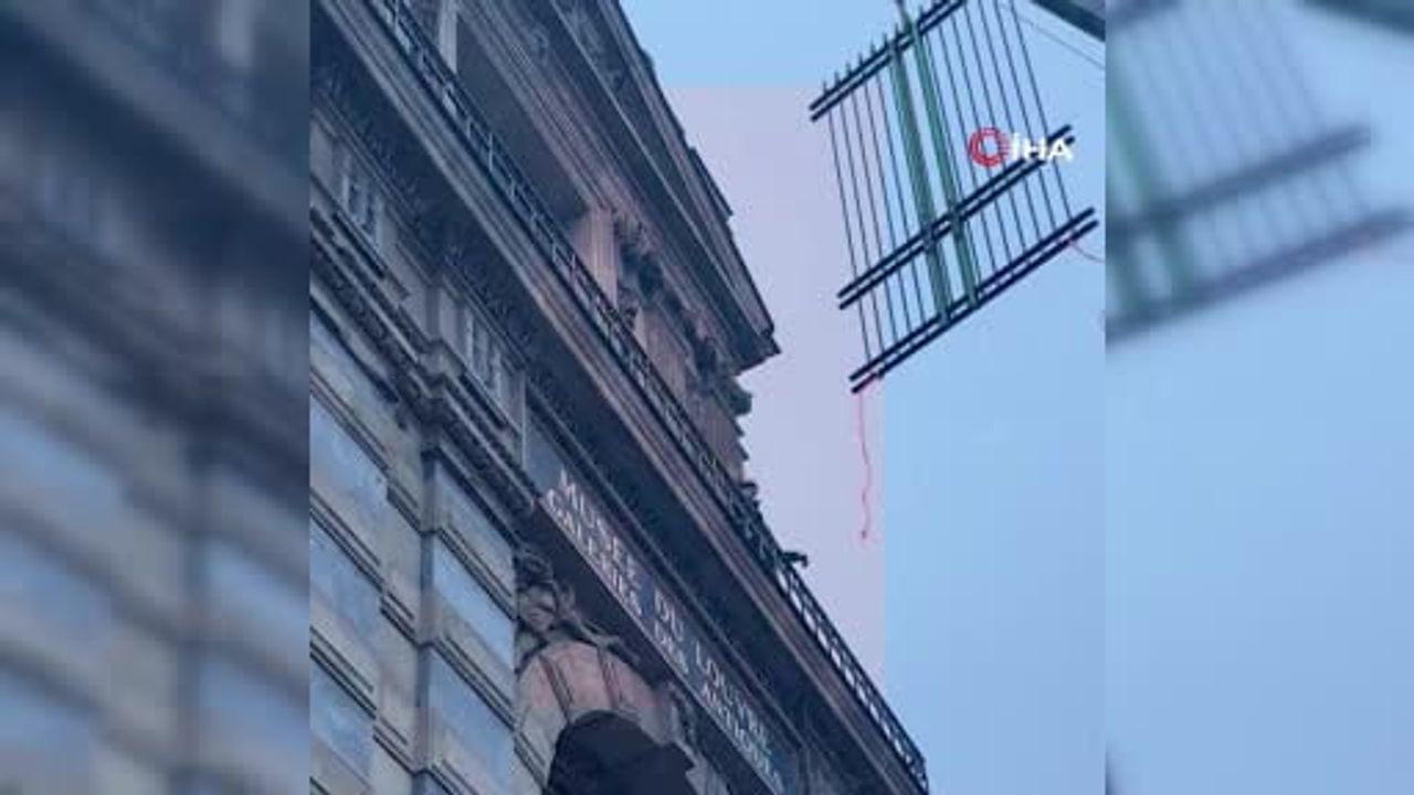 Louvre'da Soygun Sonrası Apollo Galerisi'ne Demir Parmaklık