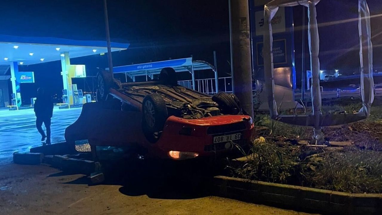 Lüleburgaz'da 39 TR 807 Plakalı Otomobil Takla Attı: 2 Kişi Yaralandı