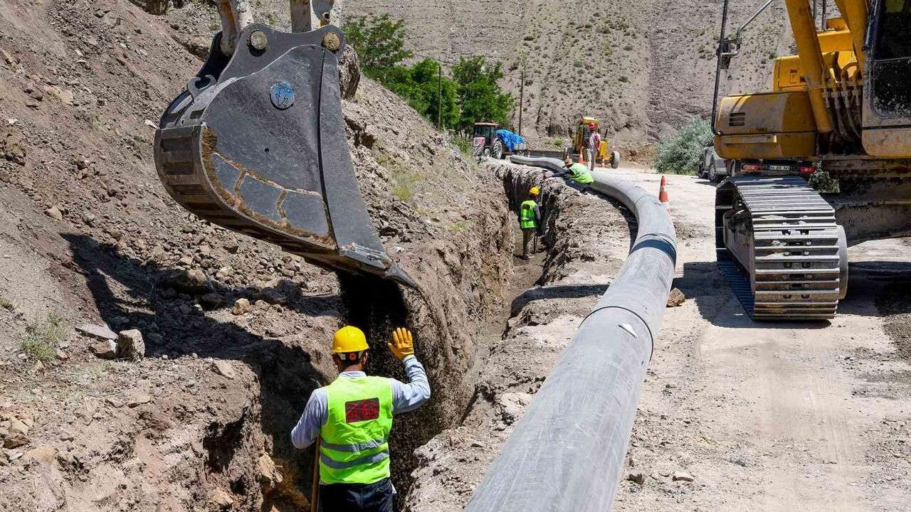 Malatya Büyükşehir'den Kuluncak'a 38 km isale hattı: Kesintisiz içme suyu yatırımı