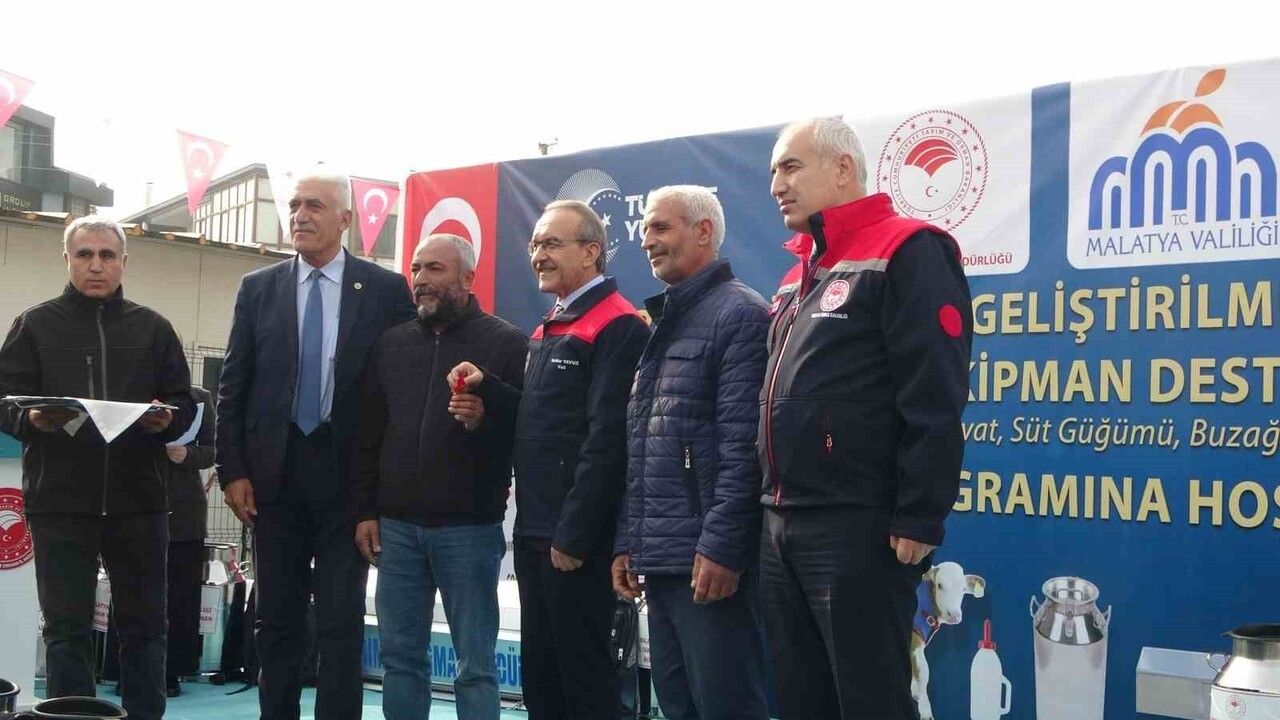 Malatya'da çoban evi ve akıllı yemlik desteği