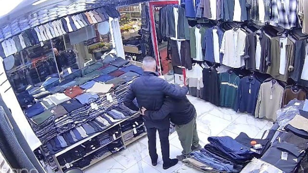 Malatya’da Down Sendromlu Gence Esnaftan Sıcak Jest