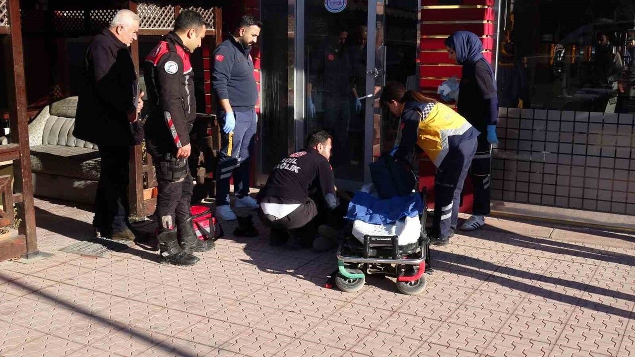 Malatya'da husumet kanlı bitti: 1 kişi silahla yaralandı