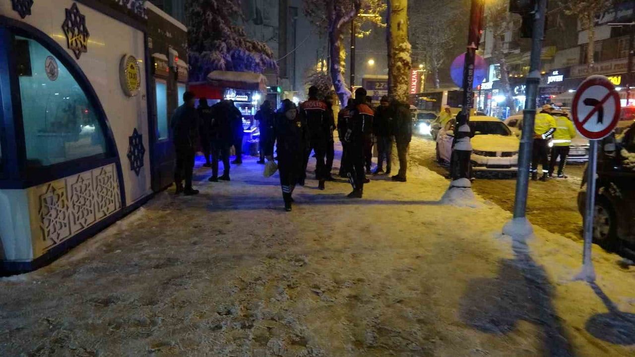 Malatya'da kadınlar arasında bıçaklı kavga: 1 ölü, 1 yaralı