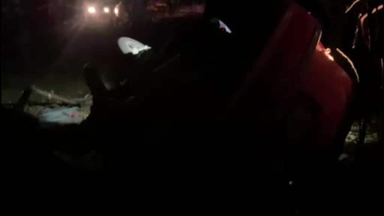 Malatya'da Kontrolden Çıkan Otomobil Kayısı Bahçesine Uçtu: 1 Yaralı