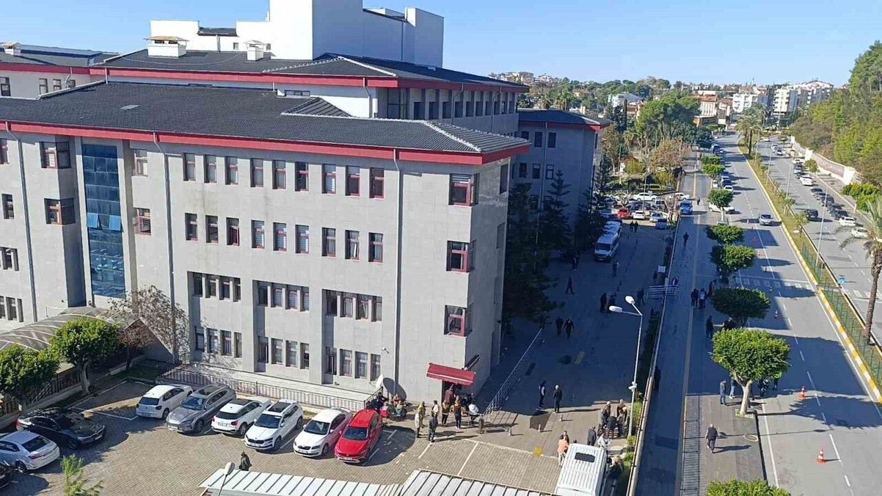 Manavgat Belediyesi Rüşvet Soruşturması: Niyazi Nefi Kara Dahil 9’u Tutuklu 41 Sanık Hâkim Karşısında