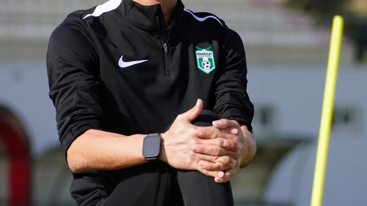 Manavgat Belediyespor, Mustafa Yüksel ile Yollarını Ayırdı