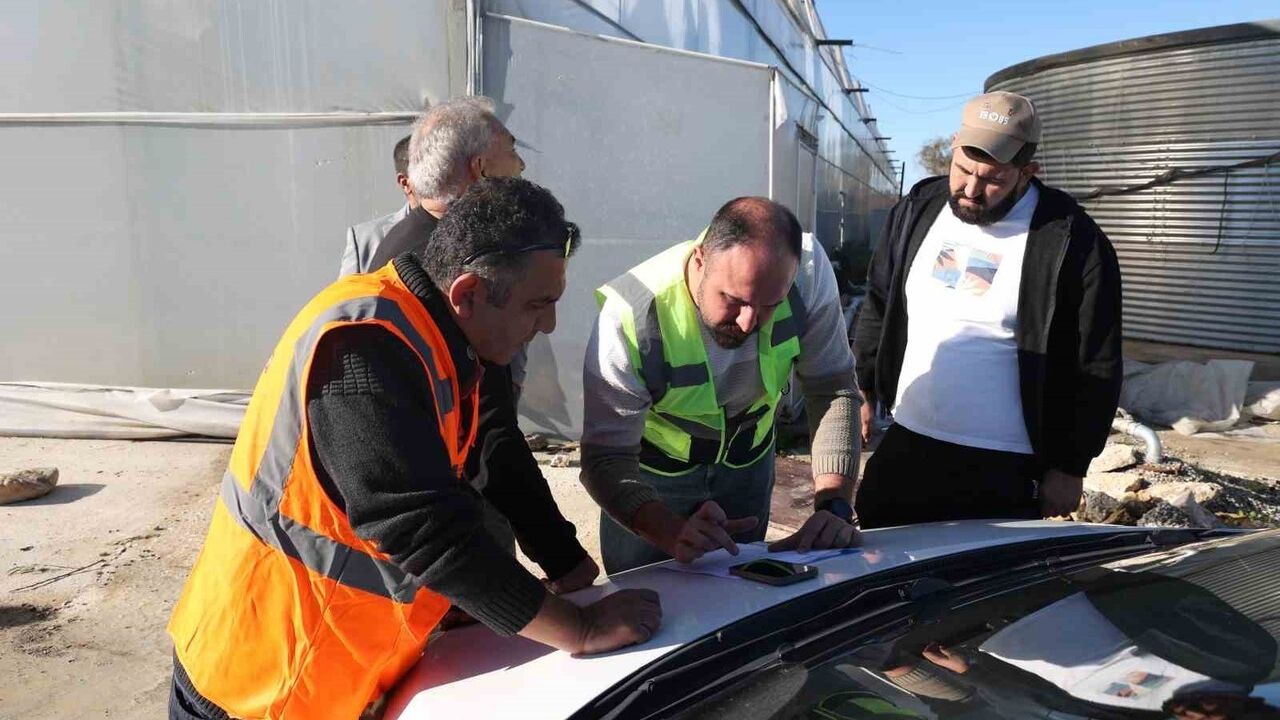 Manavgat Hortumunda Seralara Ağır Zarar: Hasar Tespiti Başladı