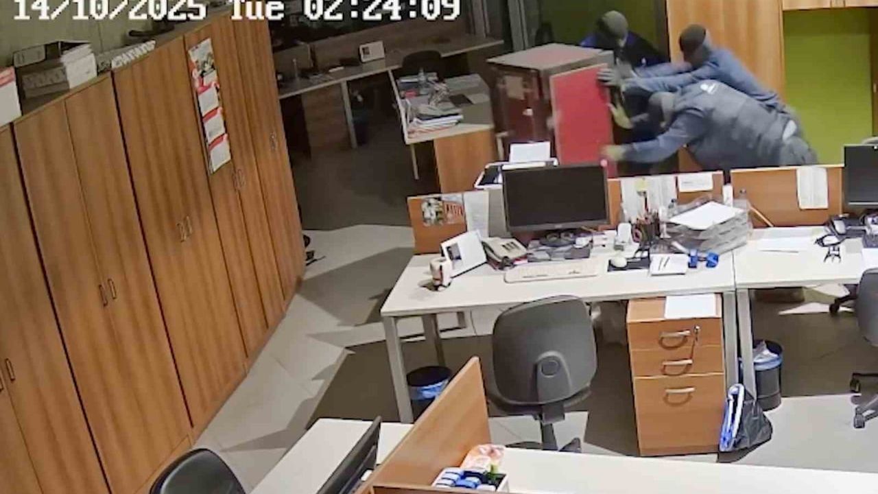 Manisa'da 2 Milyon Avroluk Soygun Kamerada