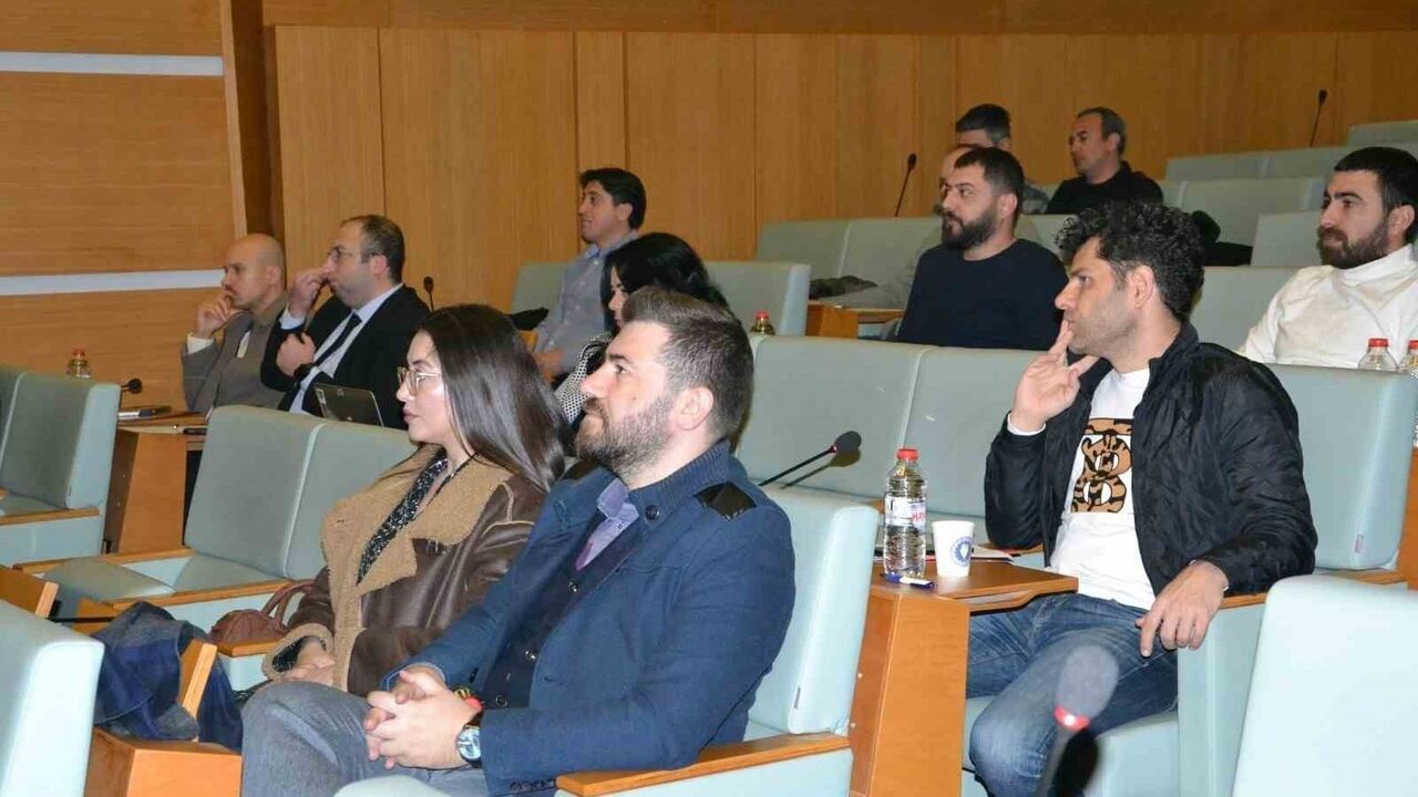 Manisa'da e-ihracatta yeni fırsatlar: Alibaba.com iş birliğiyle tanıtım toplantısı