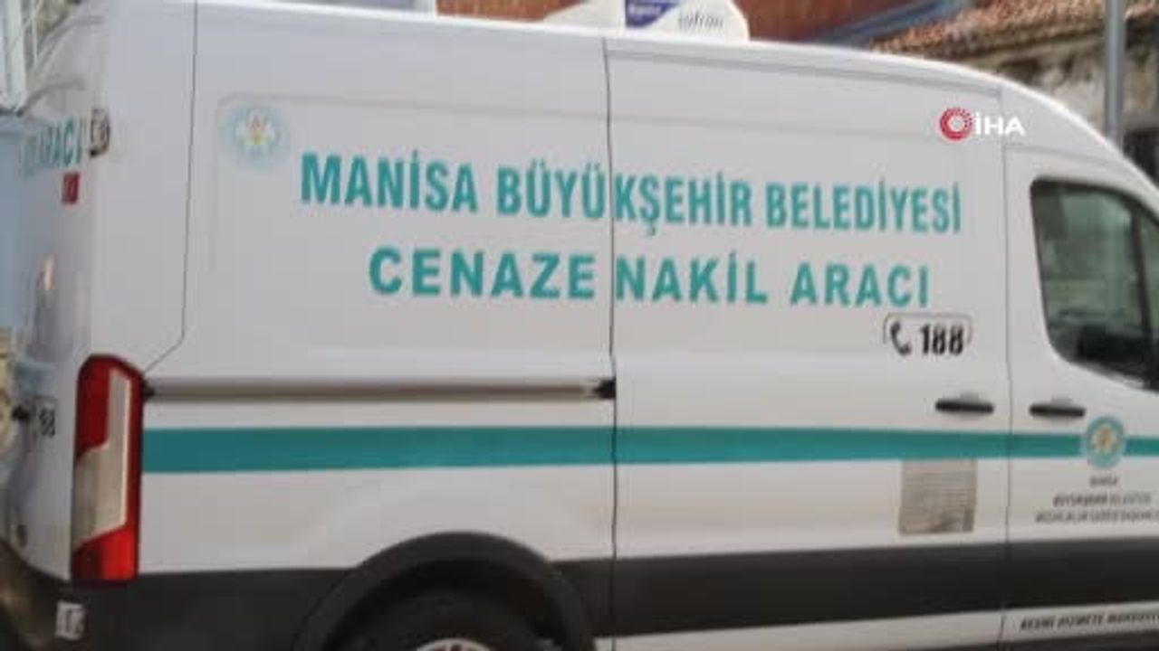 Manisa'da feci kaza: Baba, oğul ve torun toprağa verildi