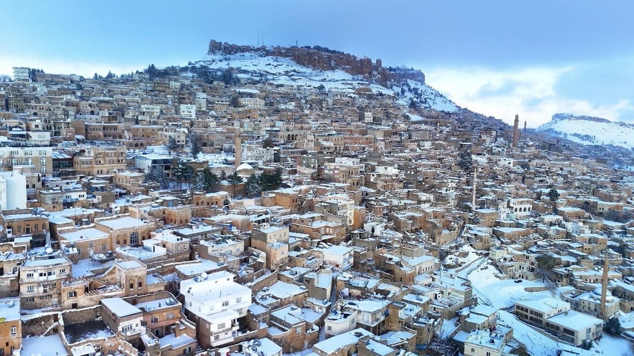 Mardin'de Eğitime 1 Gün Ara: Kar ve Buzlanma Riski