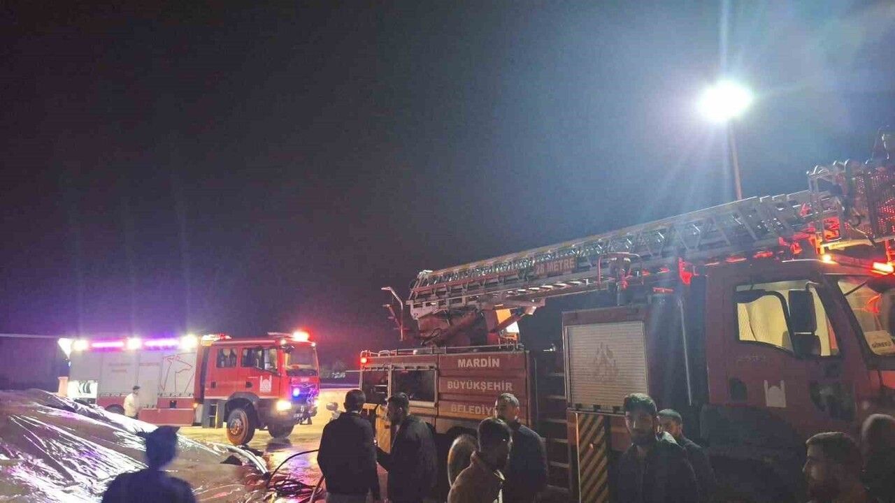 Mardin'de Mısır Kurutma Tesisi Yangını Söndürüldü