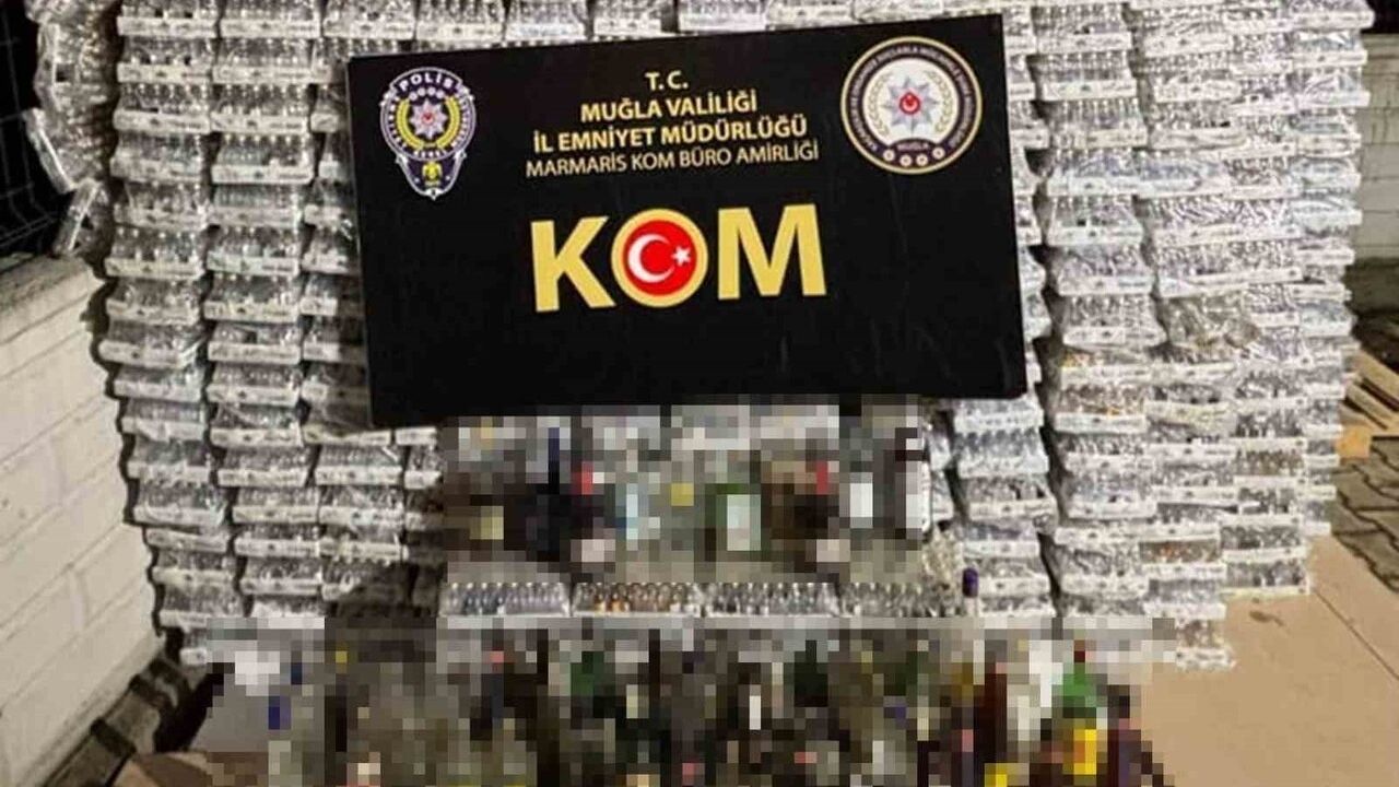 Marmaris'te Otel Deposunda 4 bin 166 Litre Bandrolsüz Kaçak İçki Ele Geçirildi