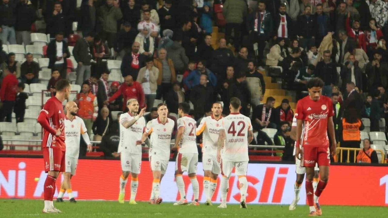 Mauro Icardi 90+3'te fileleri havalandırdı — Galatasaray'ın 8. golü