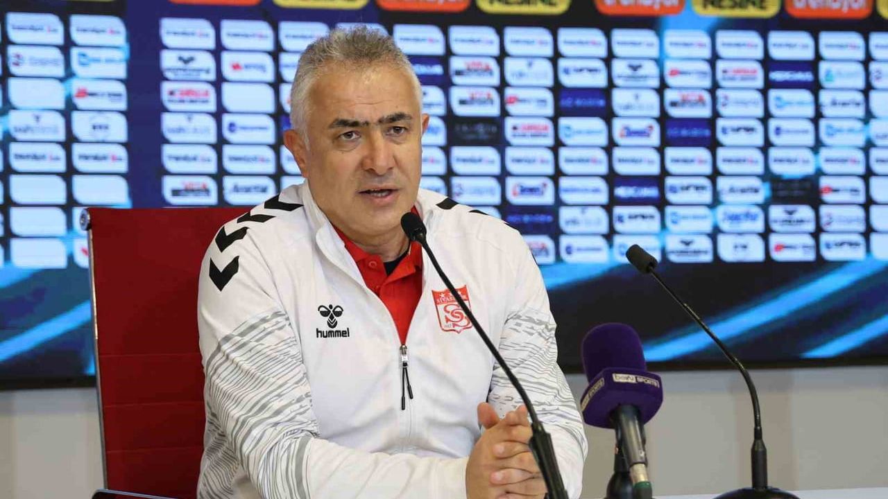 Mehmet Altıparmak: Sivasspor'u Süper Lig'e Çıkarmak İstiyoruz