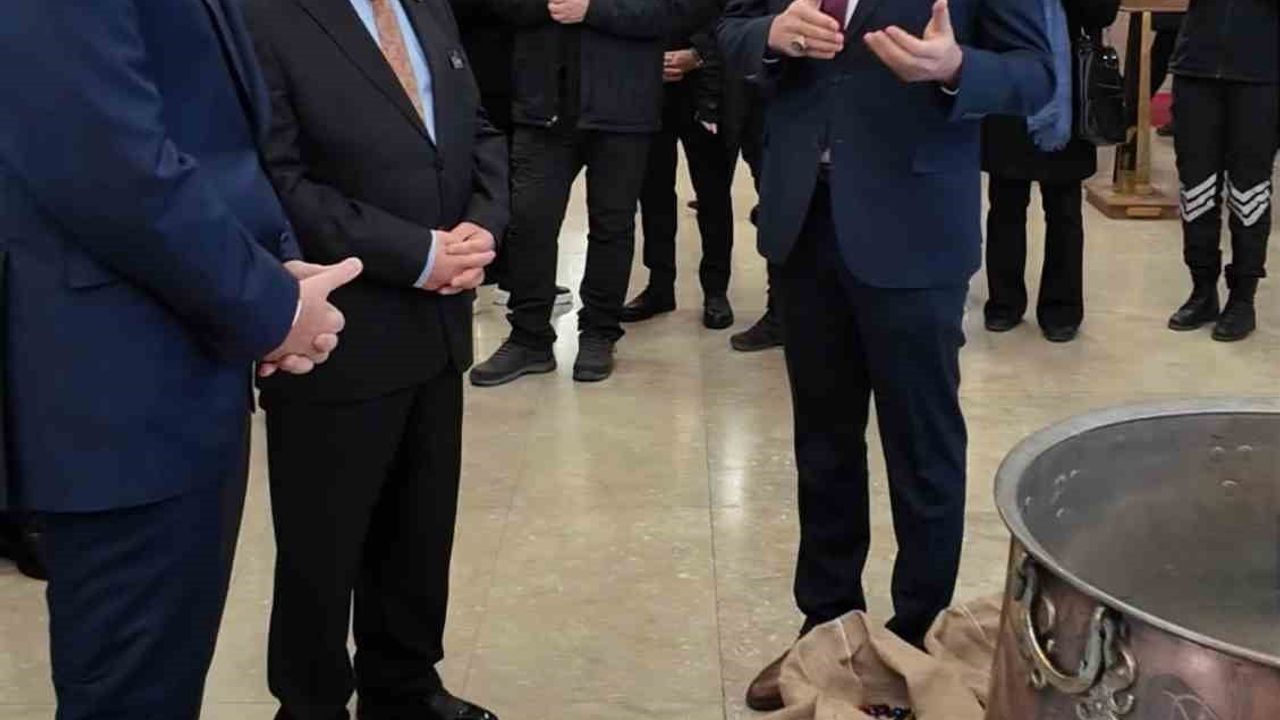 Mehmet Nuri Ersoy Ankara'da Mesir Macunu Karımıyla 'Yaşayan Miras Okulu'nu Tanıttı