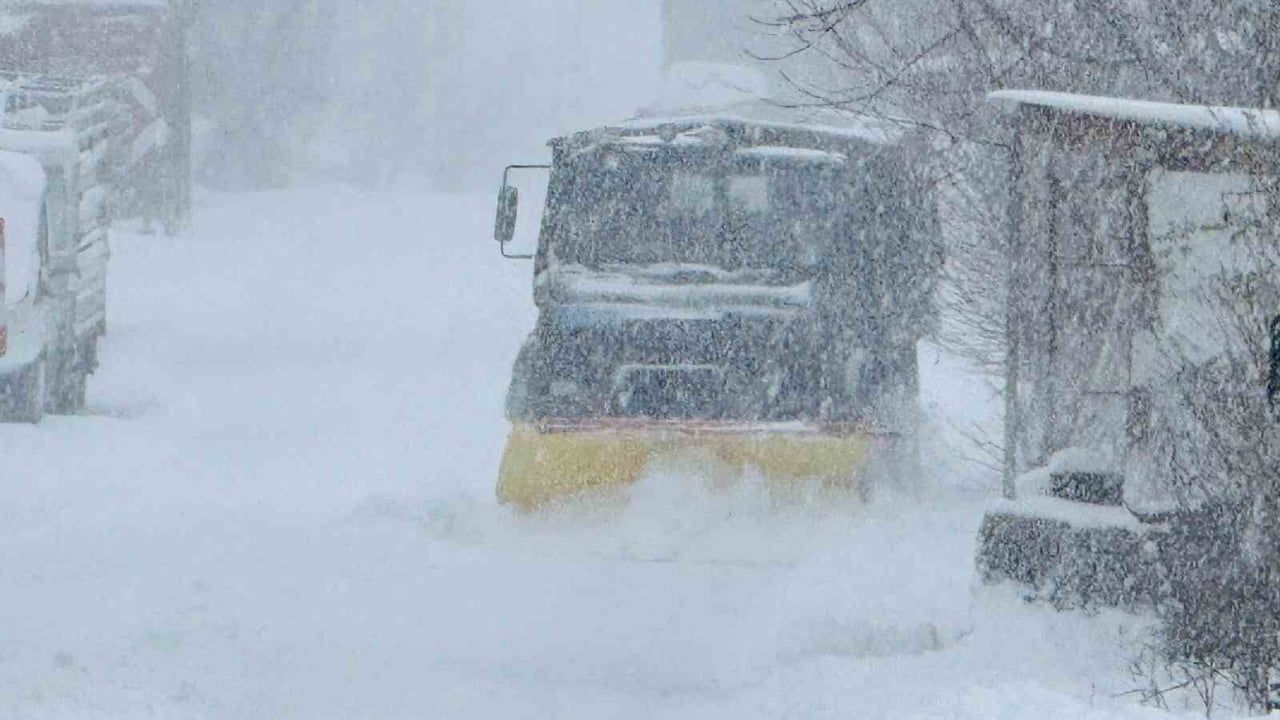 Mehmetçik Şırnak'ta 3 Gündür Kapanan Yolları Açtı