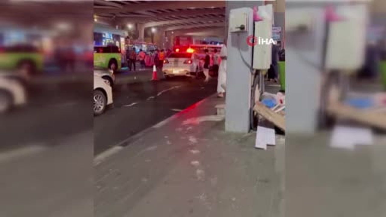 Mekke’de Ring Otobüsü Türk Kafilesine Çarptı: 1 Ölü, 2 Yaralı