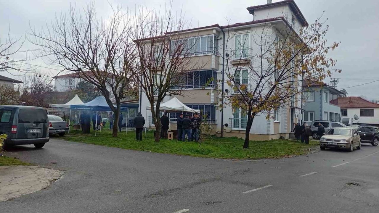 Mekke'de Ring Otobüsü Türk Kafileye Çarptı — Abidin Dağköy Hayatını Kaybetti