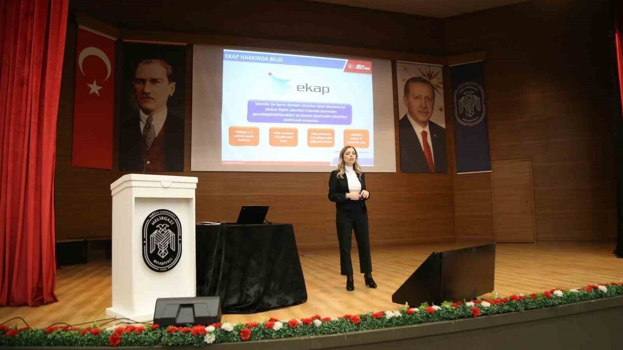 Melikgazi Belediyesi'nden Kamu İhale Mevzuatı Eğitimi